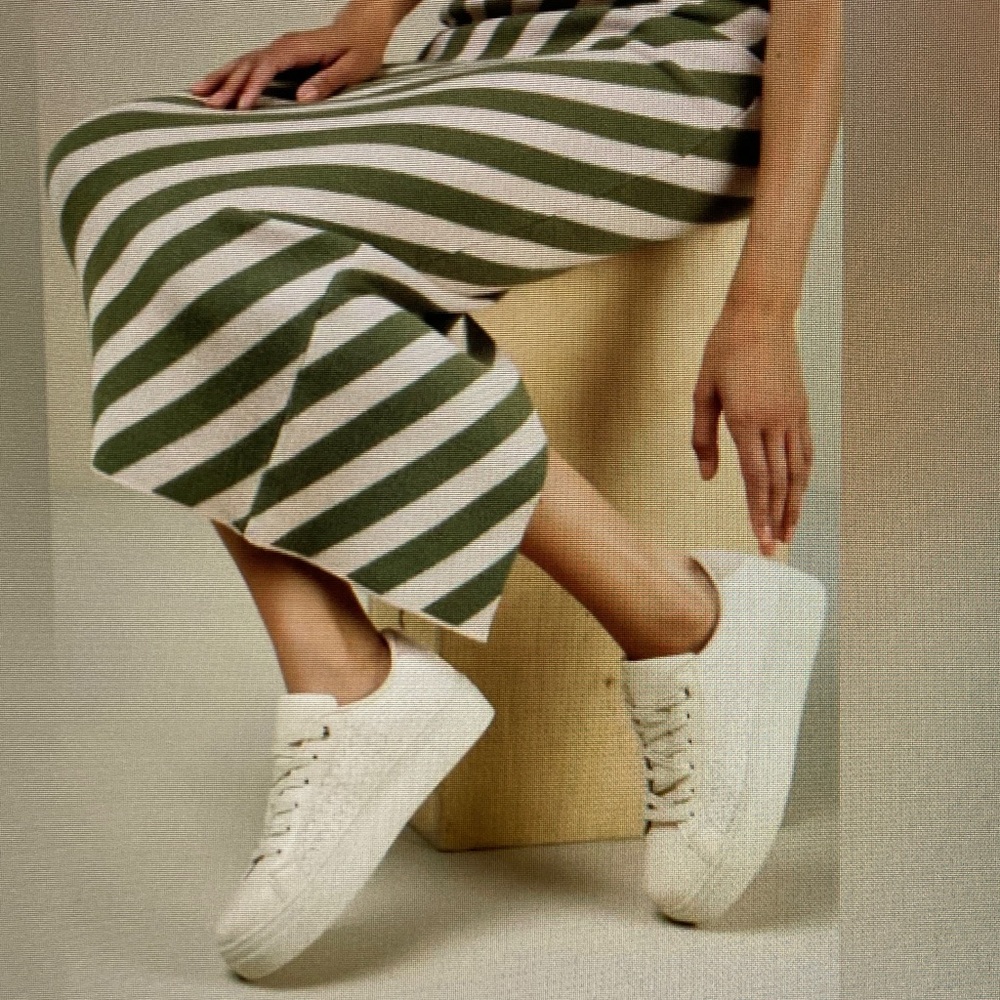 Women's Cream Sneakers